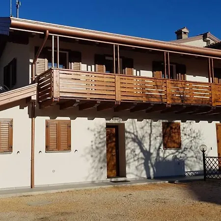 Nel Cortil Di Mussin Lägenhet Campofórmio
